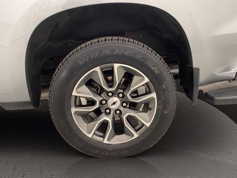Used 2023 Chevrolet Silverado 1500 RST w/ Max Trailering Package AWD/4WD image 39