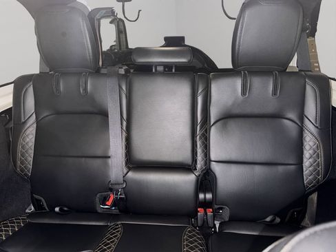 Used 2023 Jeep Wrangler Unlimited Sahara AWD/4WD image 38