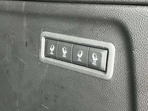 Used 2024 Jeep Wagoneer L 4WD image 22