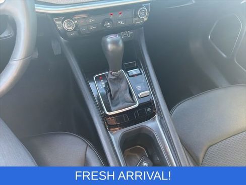 Used 2024 Jeep Compass Latitude image 18