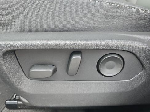 Certified 2025 Buick Envision Preferred image 11