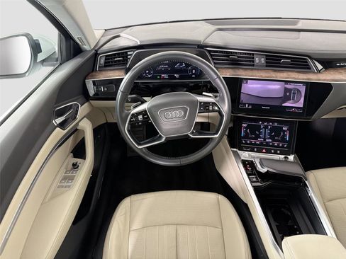 Used 2019 Audi e-tron Premium Plus AWD/4WD image 23