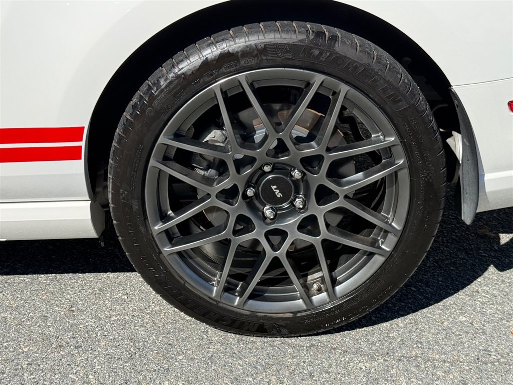 Used 2013 Ford Mustang Shelby GT500 RWD image 20