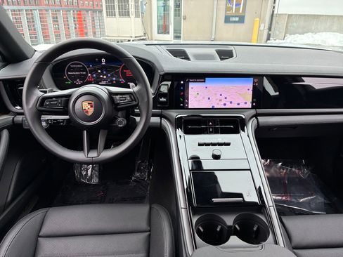 New 2026 Porsche Panamera image 24