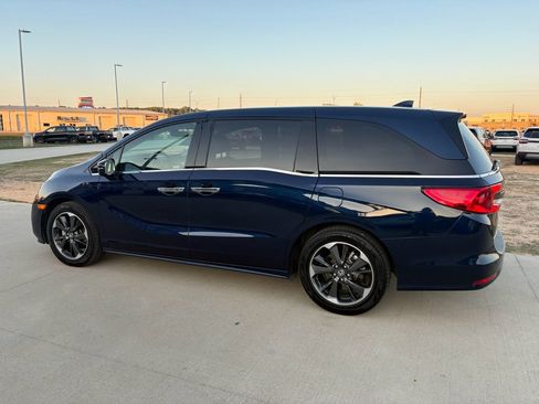Certified 2024 Honda Odyssey Elite image 6