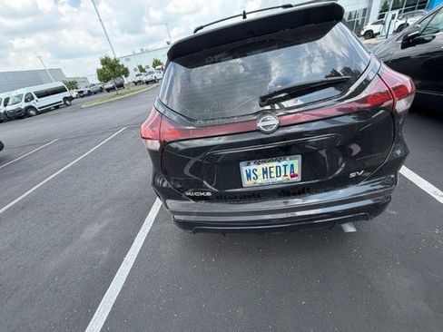 Used 2024 Nissan Kicks SV w/ Interior Electronics Package FWD image 11