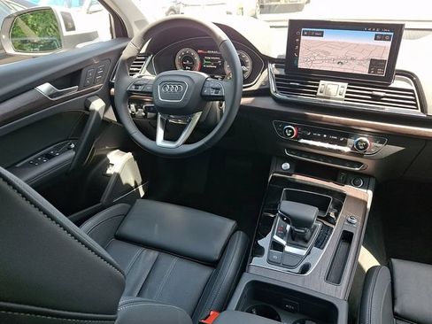 Used 2023 Audi Q5 2.0T Prestige w/ Prestige Package AWD/4WD image 15