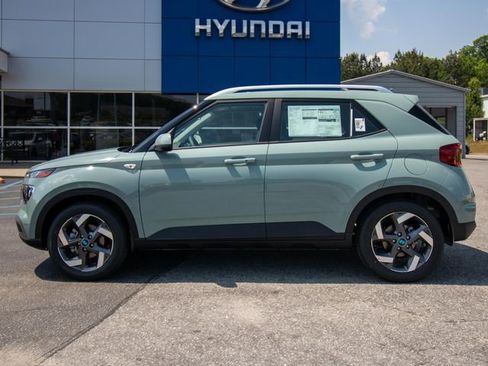 New 2026 Hyundai Venue SEL FWD image 5