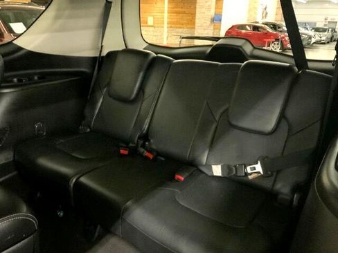 Used 2015 INFINITI QX80 2WD 4dr image 11