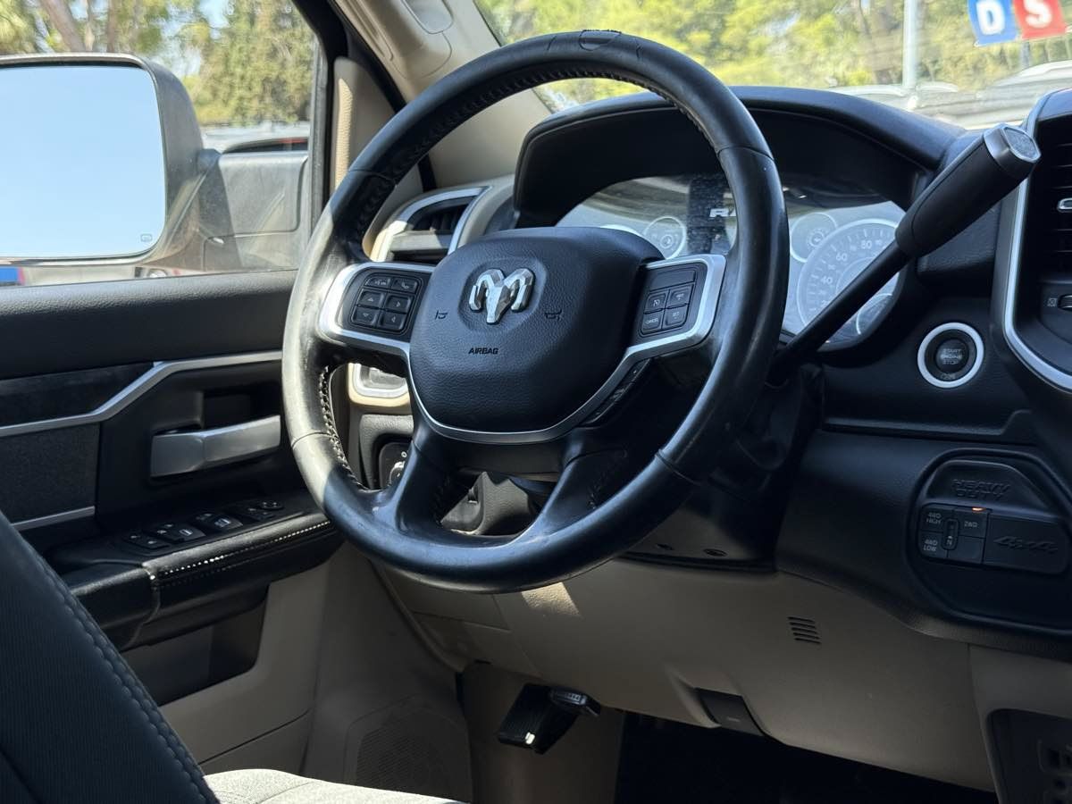 Used 2019 RAM 2500 Laramie AWD/4WD image 16