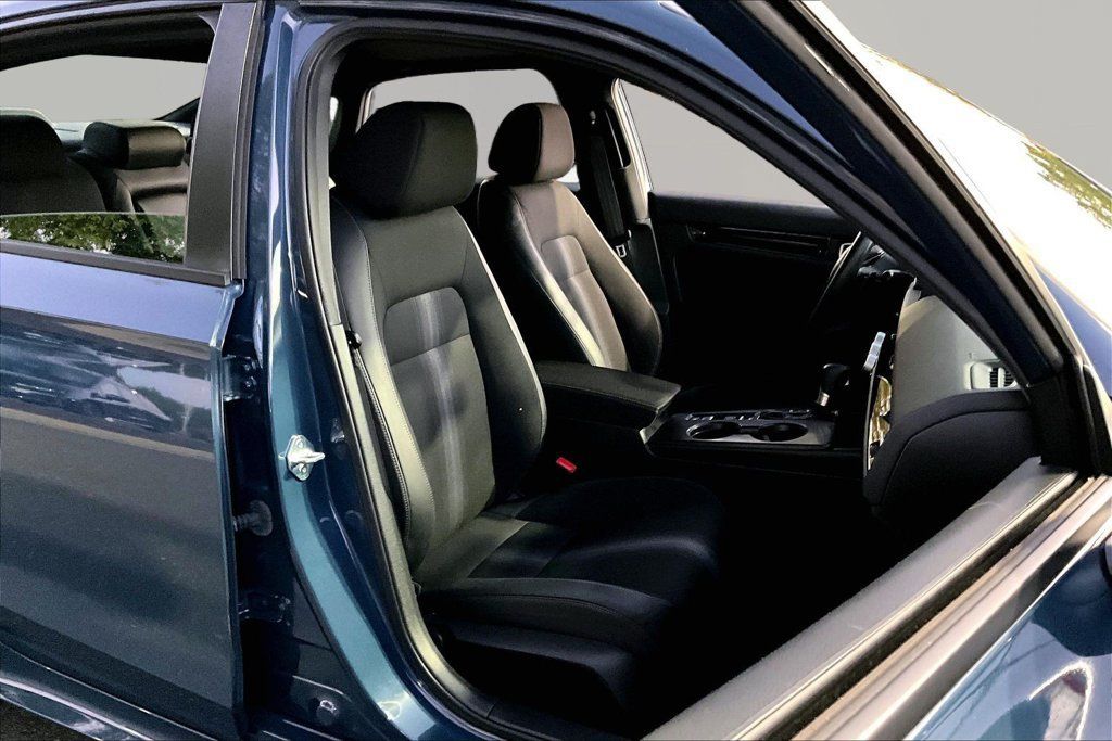 Used 2025 Honda Civic Sport image 22