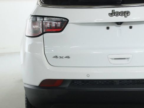 Used 2025 Jeep Compass Limited AWD/4WD image 42