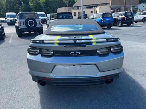 Used 2023 Chevrolet Camaro LT RWD image 6