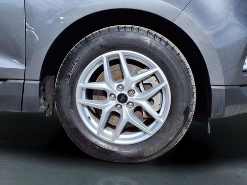 Used 2023 Ford Edge SEL w/ Convenience Package image 10