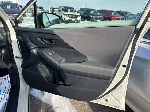 Used 2024 Subaru Crosstrek 2.0i Premium image 34