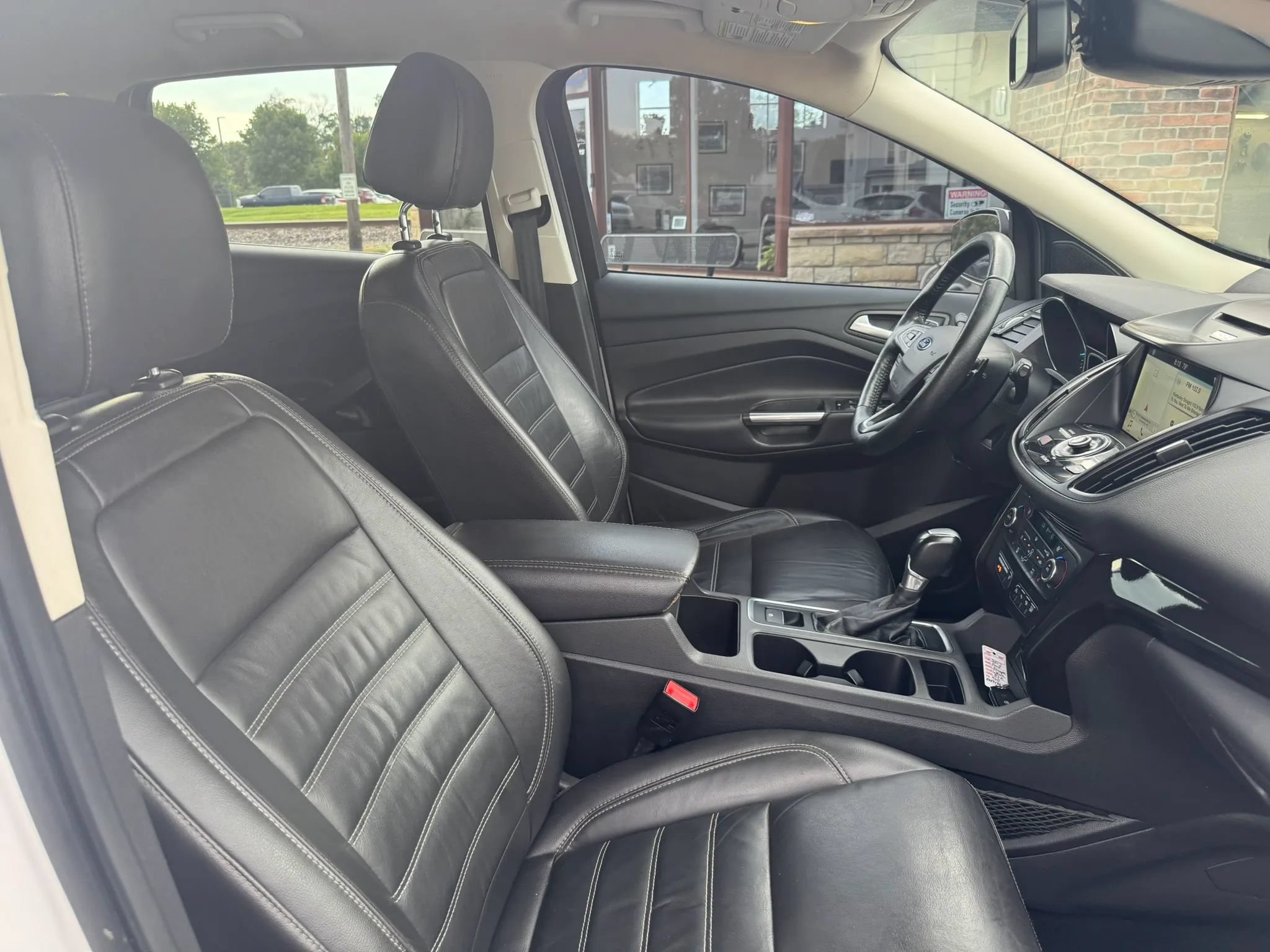 Used 2017 Ford Escape Titanium w/ Equipment Group 301A AWD/4WD image 35
