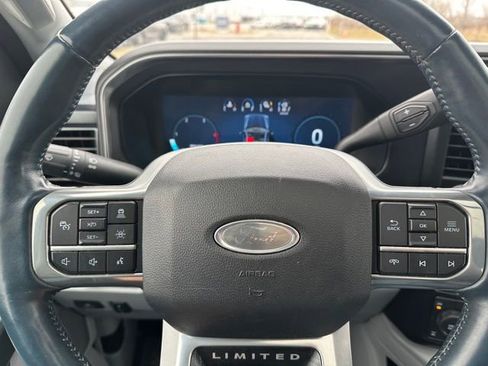 Used 2024 Ford F350 Limited image 31