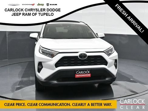 Used 2019 Toyota RAV4 XLE Premium w/ Cold Weather Package FWD image 7