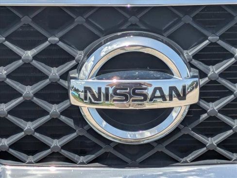 Used 2017 Nissan Frontier SV RWD image 13