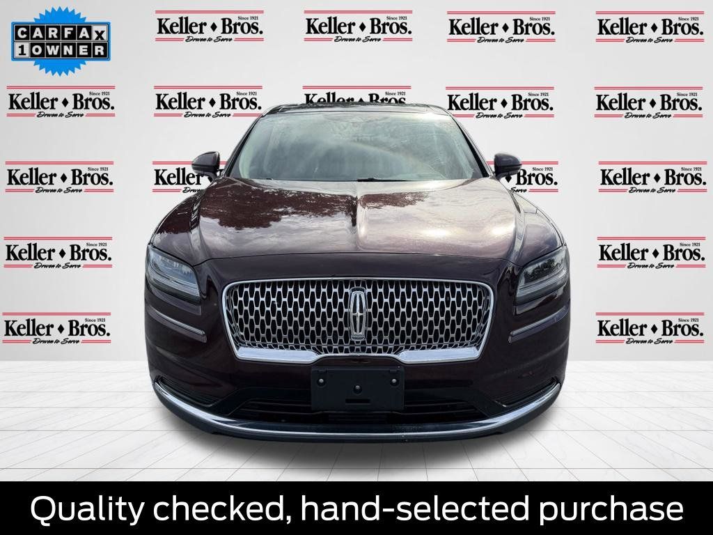 Used 2022 Lincoln Nautilus Reserve AWD/4WD image 2