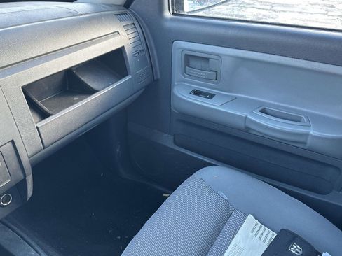 Used 2008 Dodge Dakota SXT image 31