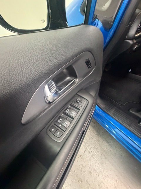 New 2027 Chrysler Pacifica Select FWD image 21