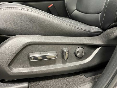 New 2025 Honda Pilot EX-L image 14