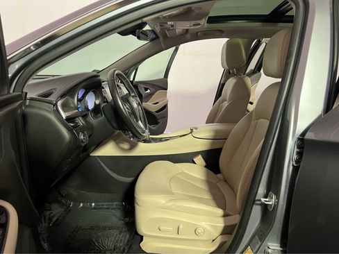 Used 2020 Buick Envision Essence w/ Experience Buick Package image 20