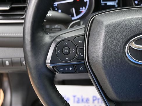 Used 2024 Toyota Camry SE image 16