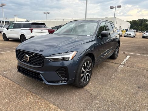 Used 2024 Volvo XC60 B5 Plus w/ Protection Package Premier AWD/4WD image 1
