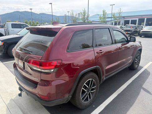 Certified 2021 Jeep Grand Cherokee Trailhawk AWD/4WD image 6