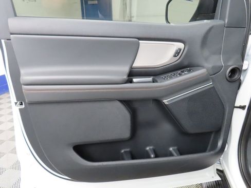 Used 2025 Ford Expedition Active image 73