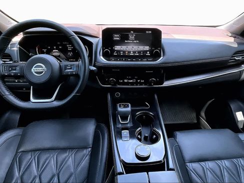 Used 2021 Nissan Rogue Platinum AWD/4WD image 16