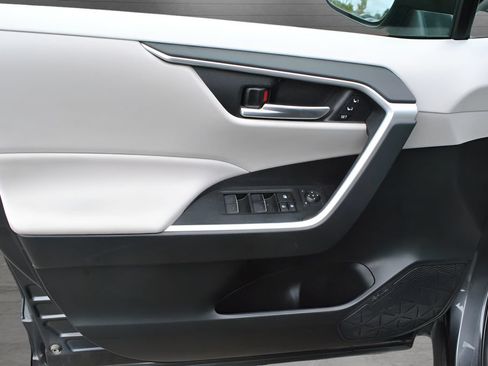 Certified 2023 Toyota RAV4 XLE Premium AWD/4WD image 13
