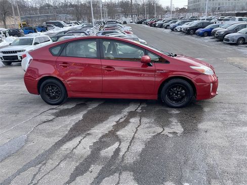 Used 2013 Toyota Prius Two image 7