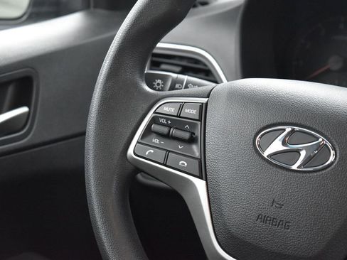 Used 2022 Hyundai Accent SE image 20