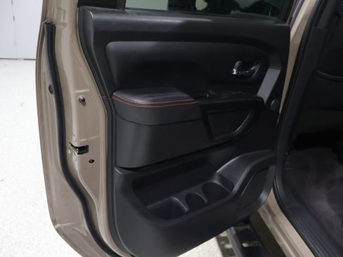Used 2023 Nissan Titan PRO-4X AWD/4WD image 19