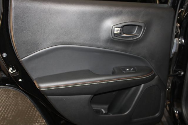 Used 2020 Jeep Compass Latitude w/ Cold Weather Group AWD/4WD image 25