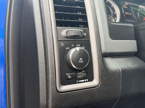Certified 2019 RAM 1500 Express w/ Express Value Package AWD/4WD image 24
