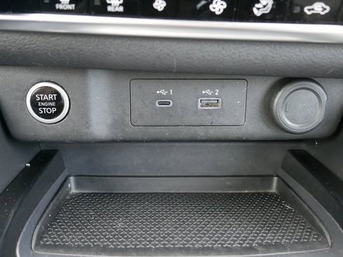 Used 2023 Nissan Rogue SV image 19