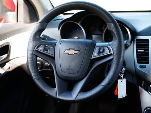Used 2016 Chevrolet Cruze LT image 27