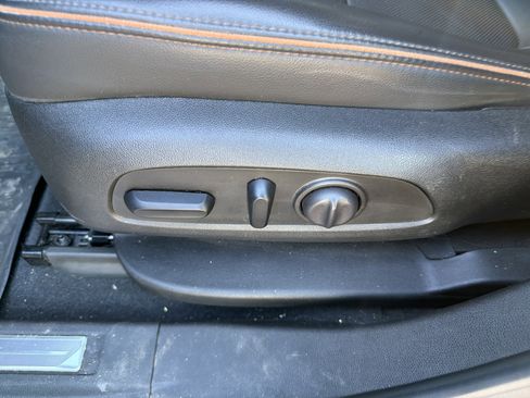 Used 2023 GMC Acadia AT4 w/ Preferred Package AWD/4WD image 16