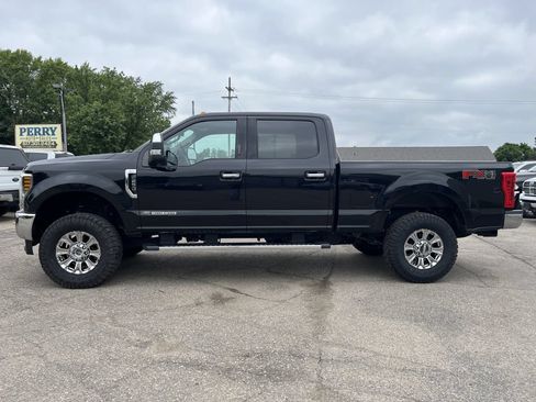 Used 2019 Ford F250 XLT w/ XLT Premium Package AWD/4WD image 1