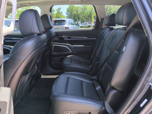 Used 2025 Kia Telluride S FWD image 14