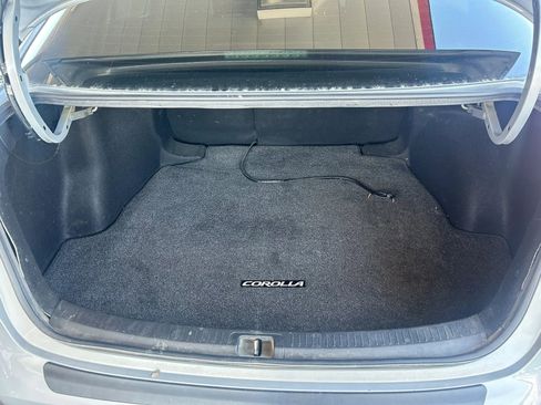 Used 2021 Toyota Corolla SE w/ Carpet Mat Package (TMS) image 8