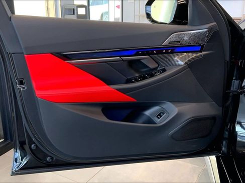 New 2026 BMW M5 Touring image 10