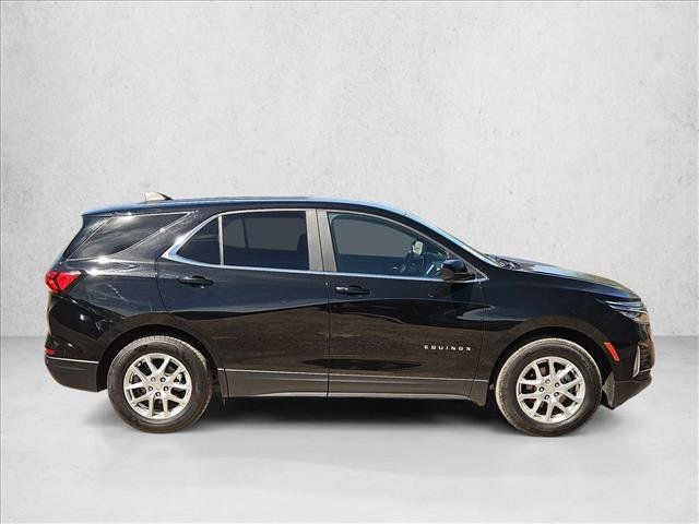 Used 2023 Chevrolet Equinox LT w/ Driver Convenience Package FWD image 4