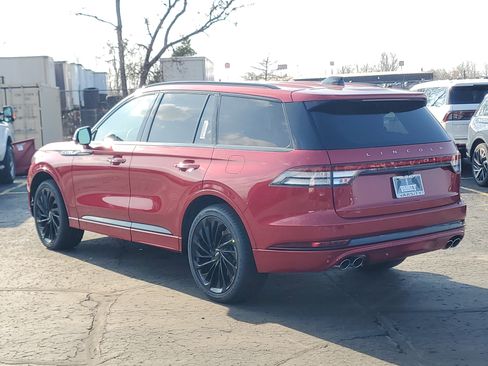 New 2026 Lincoln Aviator Reserve w/ Jet Appearance Package image 3