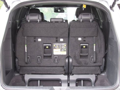 Certified 2024 Toyota Sienna XLE Woodland Edition AWD/4WD image 23