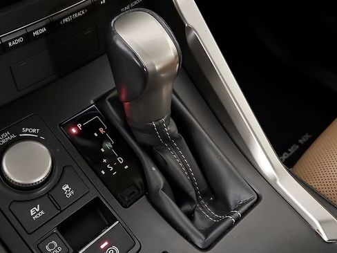 Used 2017 Lexus NX 300h AWD image 15